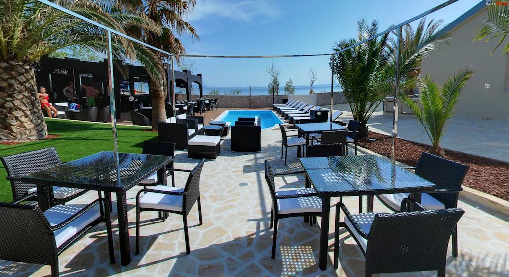 Paradise Resort Vanesa Vir Exterior foto